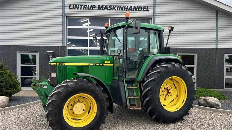 John Deere 6910 TLS, AutoQurd, Hjørnestops computer og frontl - Traktor: pilt 1 John Deere 6910 TLS, AutoQurd, Hjørnestops computer og frontl - Traktor: pilt 1