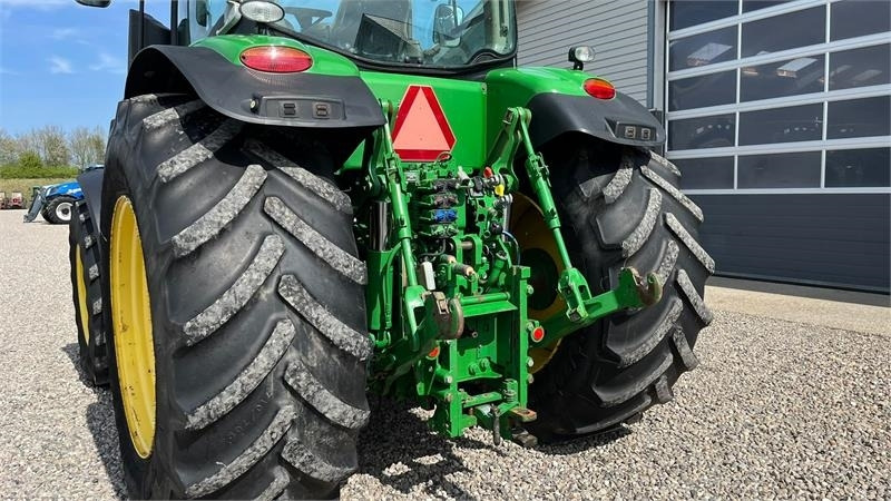 John Deere 7230R Med frontlift. Stor stærk traktor til små pe - Traktor: pilt 4 John Deere 7230R Med frontlift. Stor stærk traktor til små pe - Traktor: pilt 4