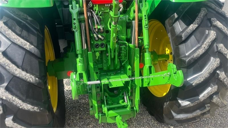 John Deere 7710 8.1L motor, store hjul og frontlift. En ejere - Traktor: pilt 5 John Deere 7710 8.1L motor, store hjul og frontlift. En ejere - Traktor: pilt 5