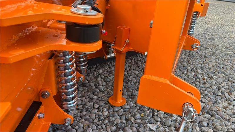 Lumesahk - Põllutööseade Limas Vario SHL 330 Med lys: pilt 10