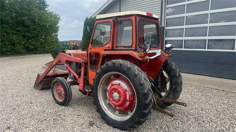 Massey Ferguson 165 Med frontlæsser - Traktor: pilt 3 Massey Ferguson 165 Med frontlæsser - Traktor: pilt 3