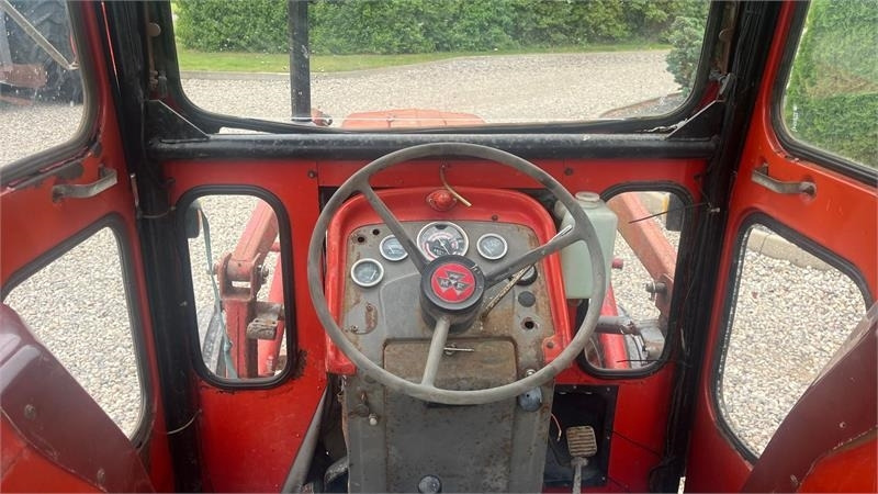 Massey Ferguson 165 Med frontlæsser - Traktor: pilt 5 Massey Ferguson 165 Med frontlæsser - Traktor: pilt 5