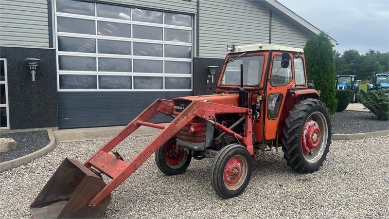 Massey Ferguson 165 Med frontlæsser - Traktor: pilt 2 Massey Ferguson 165 Med frontlæsser - Traktor: pilt 2
