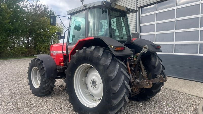 Massey Ferguson 8120 DYNA 4 Med frontlift - Traktor: pilt 3 Massey Ferguson 8120 DYNA 4 Med frontlift - Traktor: pilt 3