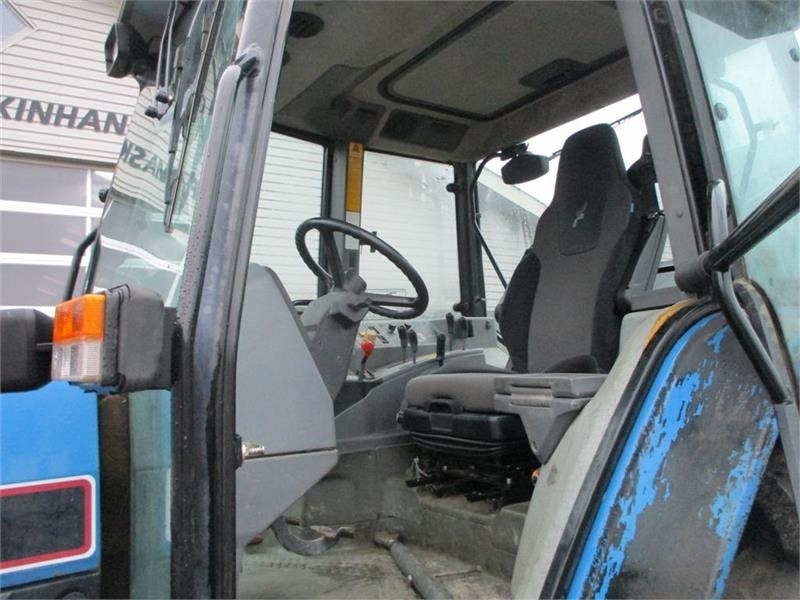 New Holland 7840 SLE, med rigtig god dæk montering og knap på - Traktor: pilt 4 New Holland 7840 SLE, med rigtig god dæk montering og knap på - Traktor: pilt 4