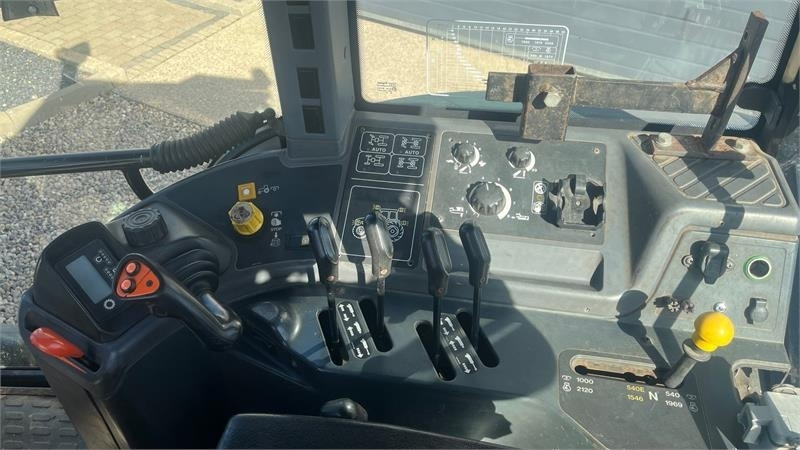 New Holland 8360 Rangecommand - Traktor: pilt 5 New Holland 8360 Rangecommand - Traktor: pilt 5