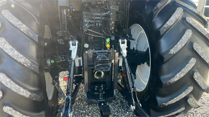 New Holland T6.165 AutoCommannd med frontlift - Traktor: pilt 5 New Holland T6.165 AutoCommannd med frontlift - Traktor: pilt 5