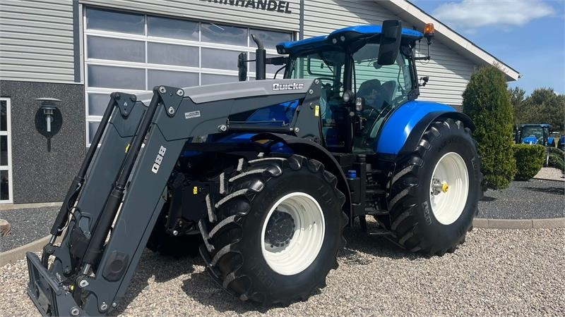 New Holland T7.270 AC med frontlift og frontlæsser - Traktor: pilt 2 New Holland T7.270 AC med frontlift og frontlæsser - Traktor: pilt 2