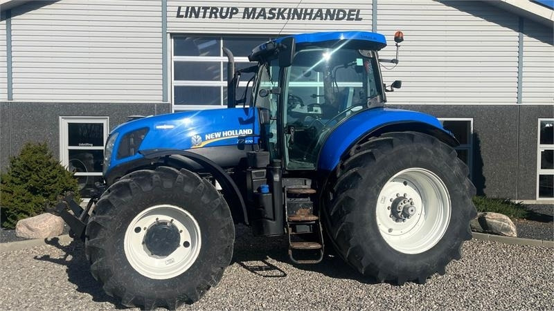 New Holland T7.270 AutoCommand med frontlift - Traktor: pilt 1 New Holland T7.270 AutoCommand med frontlift - Traktor: pilt 1