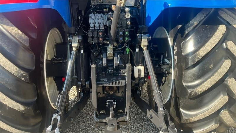 New Holland T7.270 AutoCommand med frontlift - Traktor: pilt 5 New Holland T7.270 AutoCommand med frontlift - Traktor: pilt 5