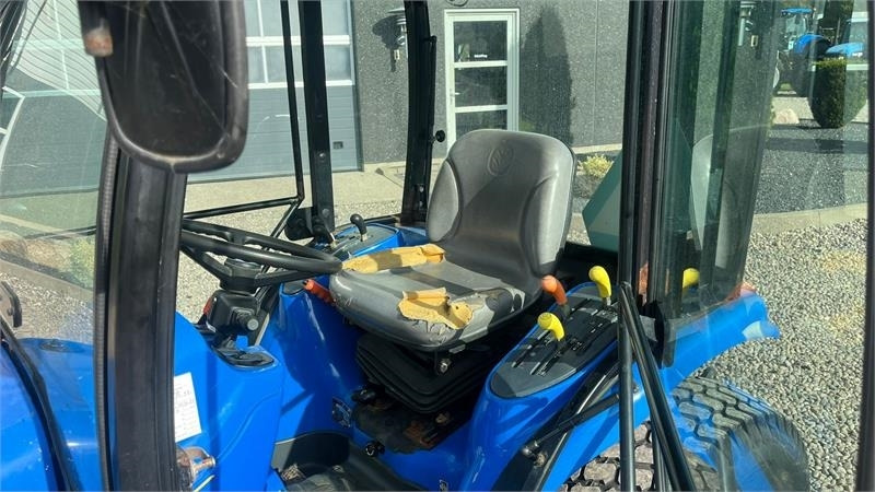 New Holland TC35DA Hydrostat - Traktor: pilt 5 New Holland TC35DA Hydrostat - Traktor: pilt 5