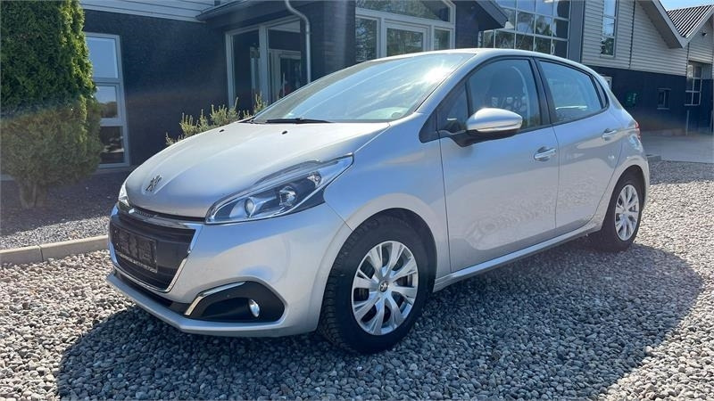 Peugeot 208 1,6 BlueHDi 100 Active Van 5d. NYSYNET og KUN - Väikebuss, Mikrobuss: pilt 2 Peugeot 208 1,6 BlueHDi 100 Active Van 5d. NYSYNET og KUN - Väikebuss, Mikrobuss: pilt 2