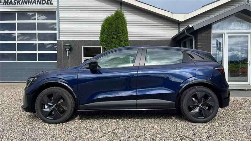 Renault Megane E-Tech 40 Equilibre Electric El-Bil som ny - Põllutööseade: pilt 2 Renault Megane E-Tech 40 Equilibre Electric El-Bil som ny - Põllutööseade: pilt 2