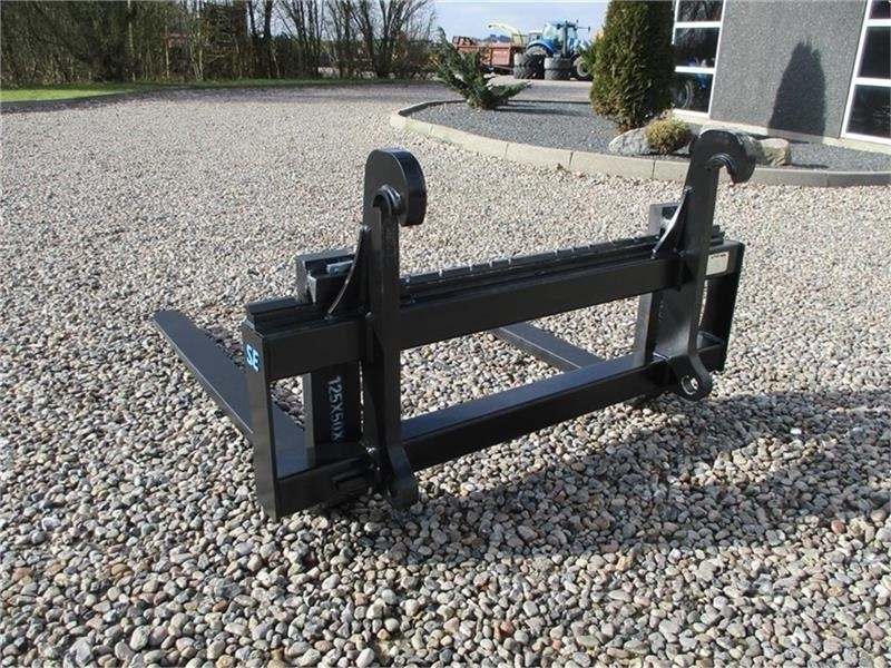 SE 5 Tons med Volvoskifte Pallegafler 5ton, 150 sm - Kahvlid - Ehitusmasinad: pilt 5 SE 5 Tons med Volvoskifte Pallegafler 5ton, 150 sm - Kahvlid - Ehitusmasinad: pilt 5