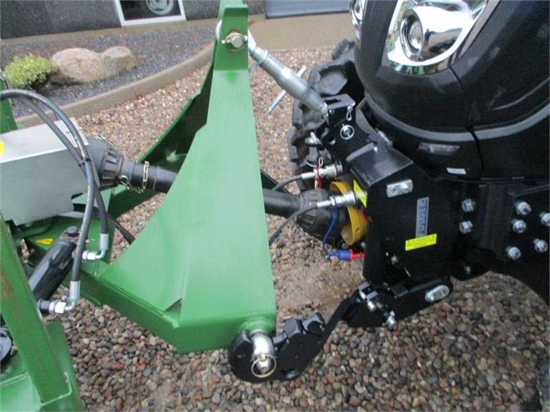 Solis 60 Med frontlift, frontPTO og Thyregod kost - Traktor: pilt 4 Solis 60 Med frontlift, frontPTO og Thyregod kost - Traktor: pilt 4