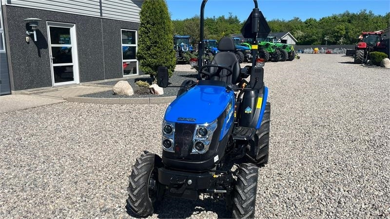 Munitsipaaltraktor Solis H26 HST Hydrostat med Traktor dæk: pilt 12