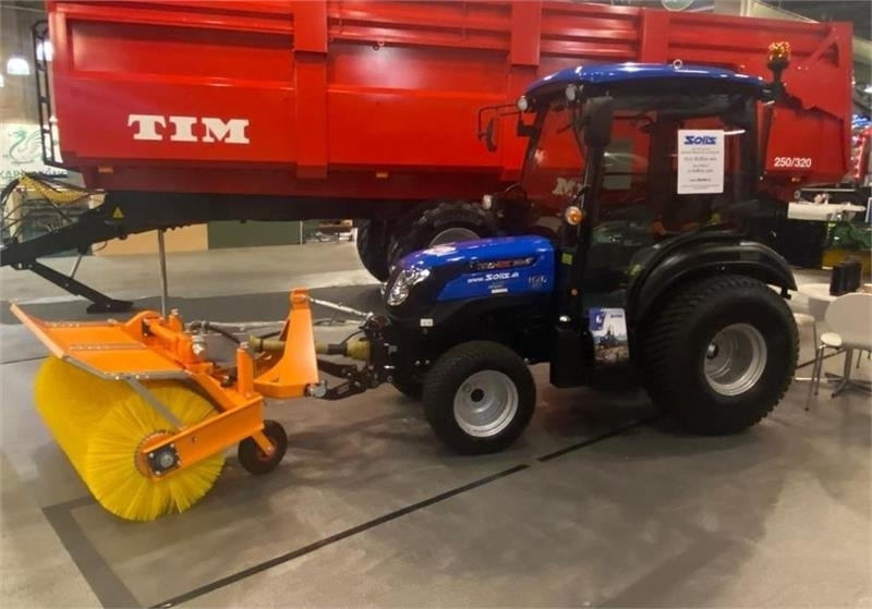 Solis H26 HST SnowEdition med Thyregod TK 1600 kost på - Traktor: pilt 1 Solis H26 HST SnowEdition med Thyregod TK 1600 kost på - Traktor: pilt 1
