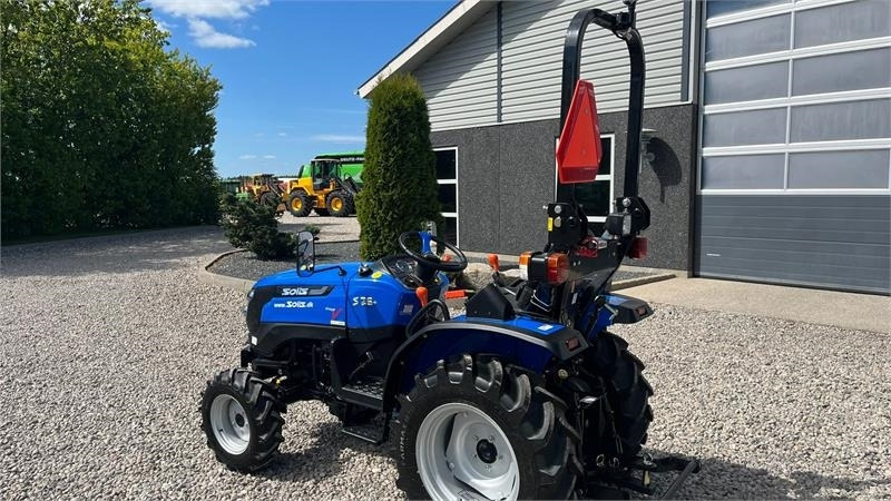 Solis S26 6+2 Gearmaskine med Servostyring og brede trak - Munitsipaaltraktor: pilt 3 Solis S26 6+2 Gearmaskine med Servostyring og brede trak - Munitsipaaltraktor: pilt 3