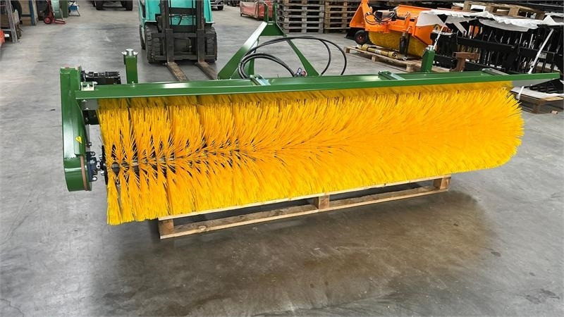 Thyregod TK 2800 med nylon børster og hydraulisk sving. bre - Hari: pilt 3 Thyregod TK 2800 med nylon børster og hydraulisk sving. bre - Hari: pilt 3