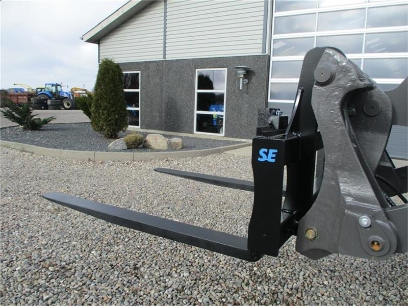 Volvo Pallegafler 5ton 150cm smededegafler. NYT sæt - Rataslaadur: pilt 3 Volvo Pallegafler 5ton 150cm smededegafler. NYT sæt - Rataslaadur: pilt 3
