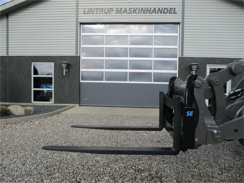 Volvo Pallegafler 5ton 150cm smededegafler. NYT sæt - Rataslaadur: pilt 1 Volvo Pallegafler 5ton 150cm smededegafler. NYT sæt - Rataslaadur: pilt 1