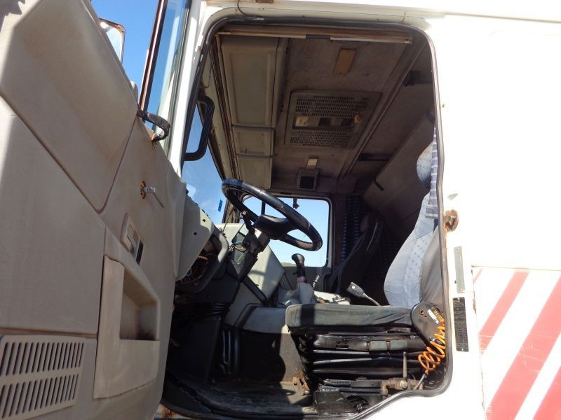 Kallurauto DAF 95.430 DAF 95.430ATI 8X2 Kipper -Telma/Airco: pilt 6 Kallurauto DAF 95.430 DAF 95.430ATI 8X2 Kipper -Telma/Airco: pilt 6