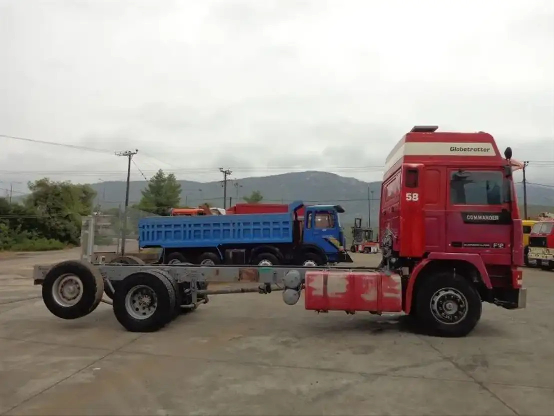 Volvo F 12.400 Volvo F12 6X2 405Hp -TD123ES - Kabiinišassiiga veoauto: pilt 3 Volvo F 12.400 Volvo F12 6X2 405Hp -TD123ES - Kabiinišassiiga veoauto: pilt 3