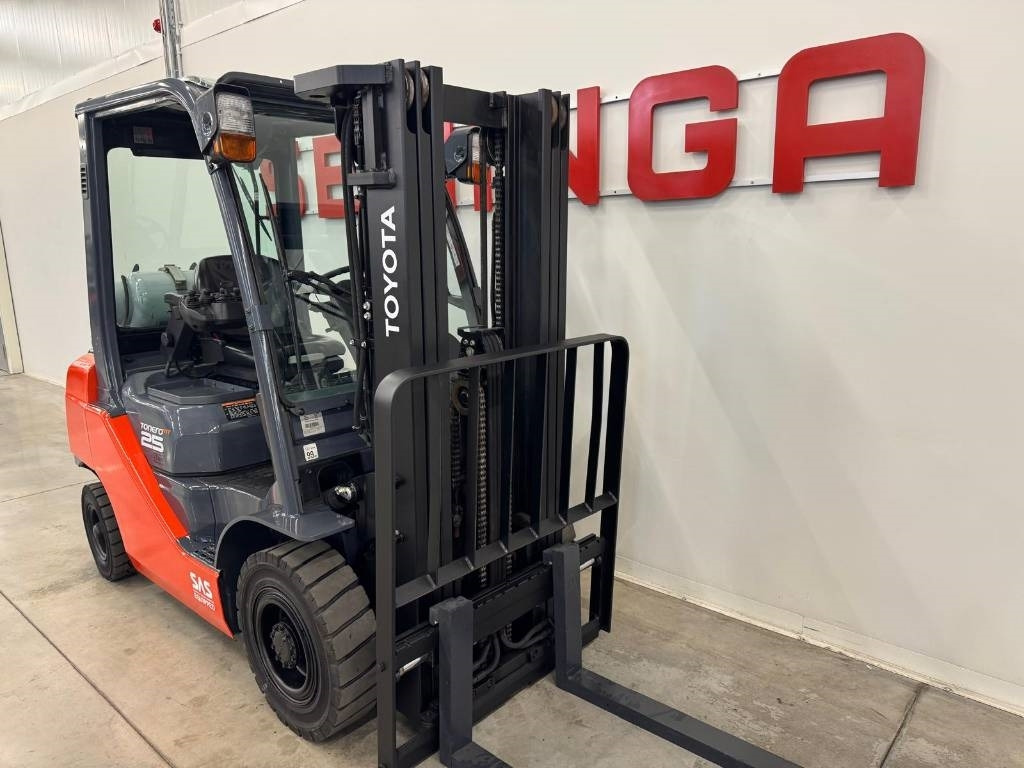 Toyota 10773 06-8FG25F - Gaasitõstuk: pilt 1 Toyota 10773 06-8FG25F - Gaasitõstuk: pilt 1
