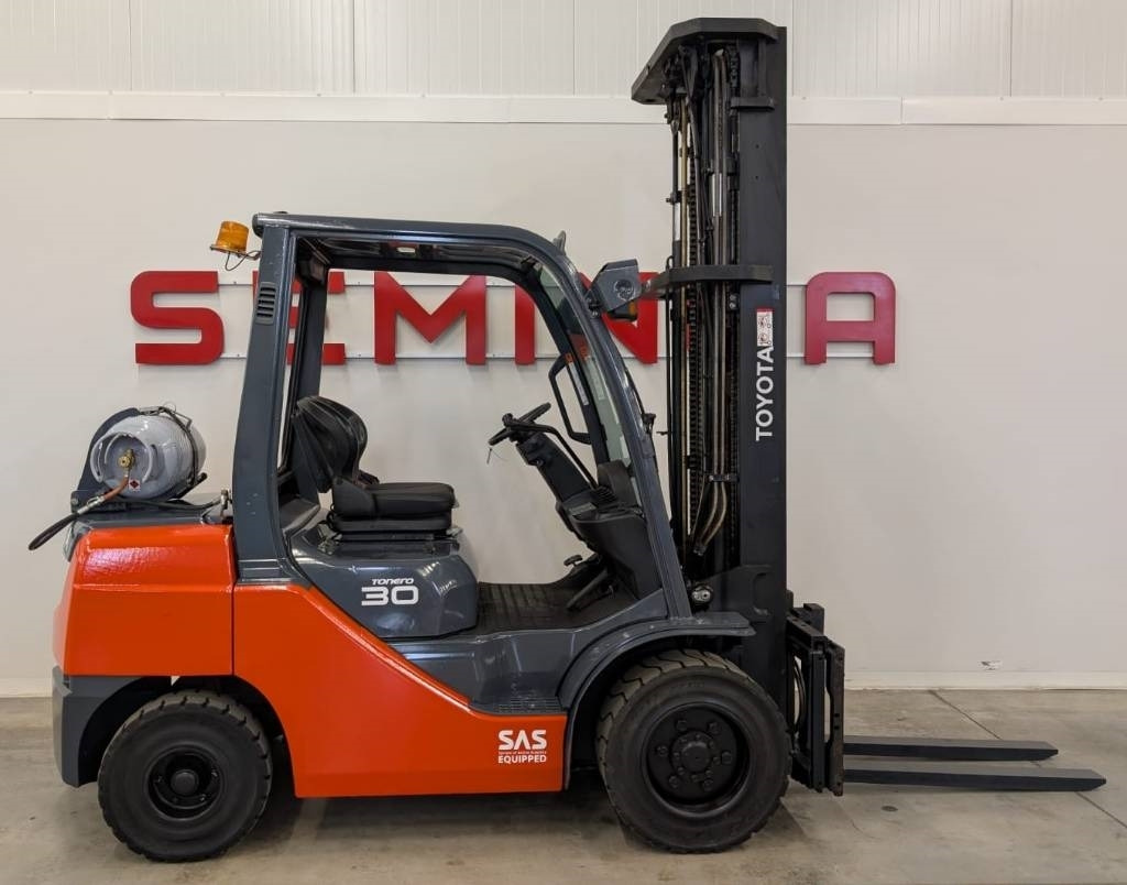 Toyota 10787 - 02-8FGF30 - Gaasitõstuk: pilt 2 Toyota 10787 - 02-8FGF30 - Gaasitõstuk: pilt 2