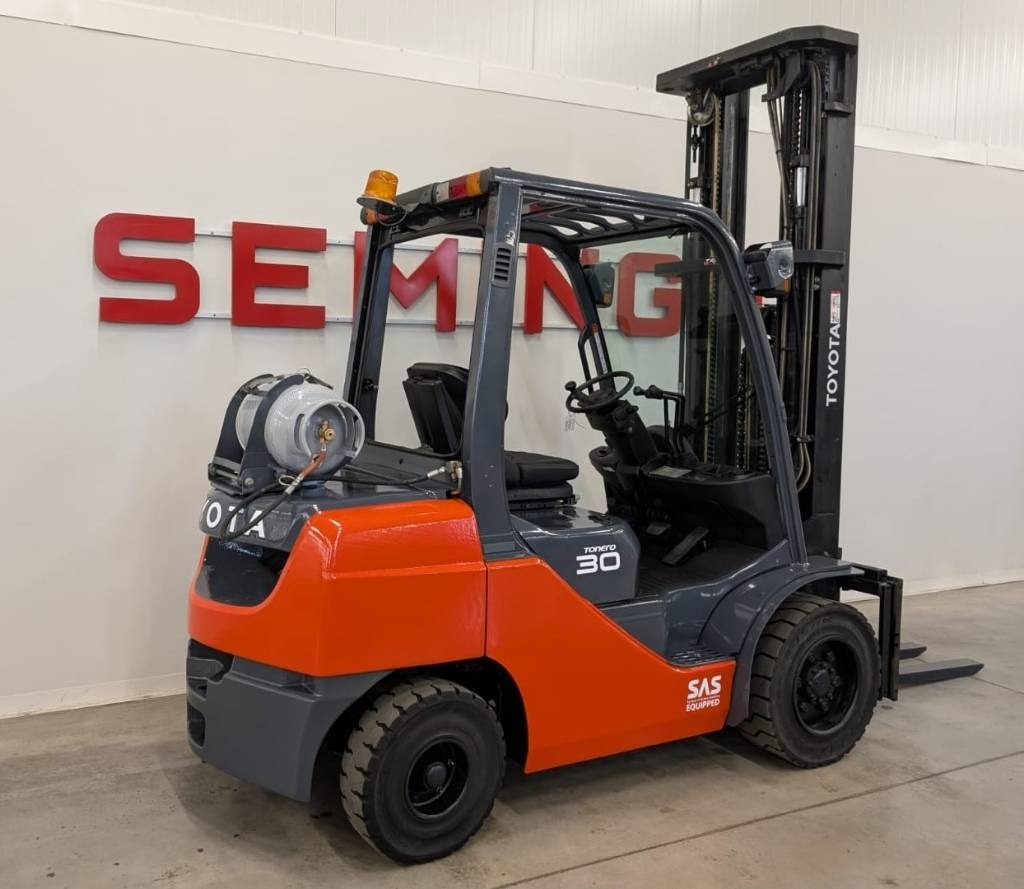 Toyota 10787 - 02-8FGF30 - Gaasitõstuk: pilt 3 Toyota 10787 - 02-8FGF30 - Gaasitõstuk: pilt 3