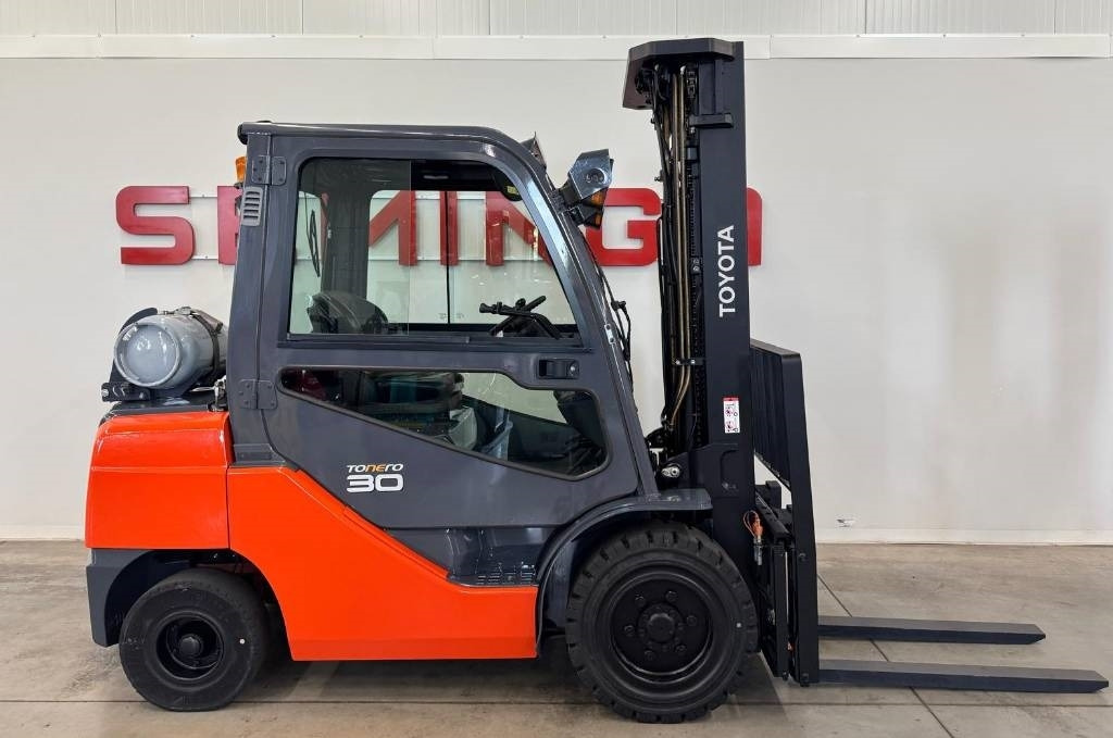 Toyota 10909 - 02-8FGF30 - Gaasitõstuk: pilt 2 Toyota 10909 - 02-8FGF30 - Gaasitõstuk: pilt 2