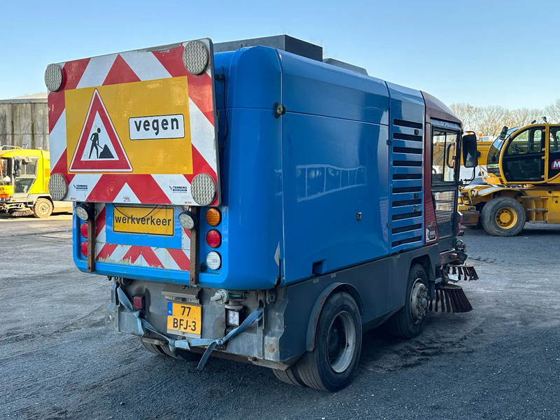 Ravo 580 VEEGMACHINE/SWEEPER!! - Tänavapühkimismasin: pilt 5 Ravo 580 VEEGMACHINE/SWEEPER!! - Tänavapühkimismasin: pilt 5