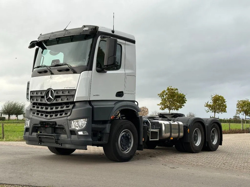 Mercedes-Benz Arocs 3351 6x4 LS!! TRK 180ton!!UNUSED!!TURBO RETARDER!!BELGIUM TRUCK!! - Sadulveok: pilt 4 Mercedes-Benz Arocs 3351 6x4 LS!! TRK 180ton!!UNUSED!!TURBO RETARDER!!BELGIUM TRUCK!! - Sadulveok: pilt 4