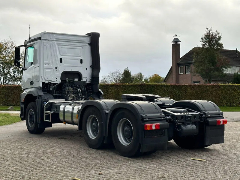 Mercedes-Benz Arocs 3351 6x4 LS!! TRK 180ton!!UNUSED!!TURBO RETARDER!!BELGIUM TRUCK!! - Sadulveok: pilt 5 Mercedes-Benz Arocs 3351 6x4 LS!! TRK 180ton!!UNUSED!!TURBO RETARDER!!BELGIUM TRUCK!! - Sadulveok: pilt 5