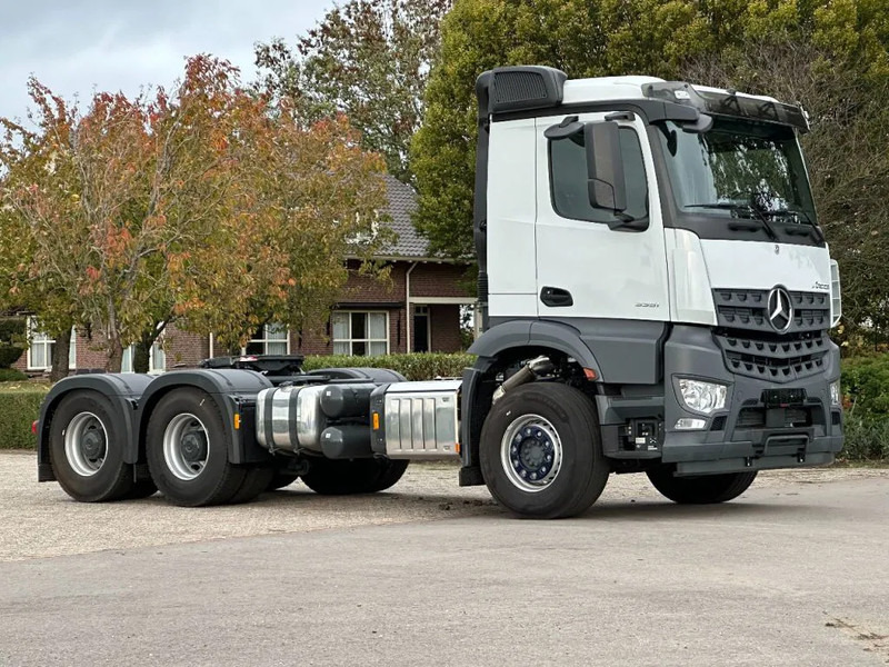Mercedes-Benz Arocs 3351 6x4 LS!! TRK 180ton!!UNUSED!!TURBO RETARDER!!BELGIUM TRUCK!! - Sadulveok: pilt 3 Mercedes-Benz Arocs 3351 6x4 LS!! TRK 180ton!!UNUSED!!TURBO RETARDER!!BELGIUM TRUCK!! - Sadulveok: pilt 3
