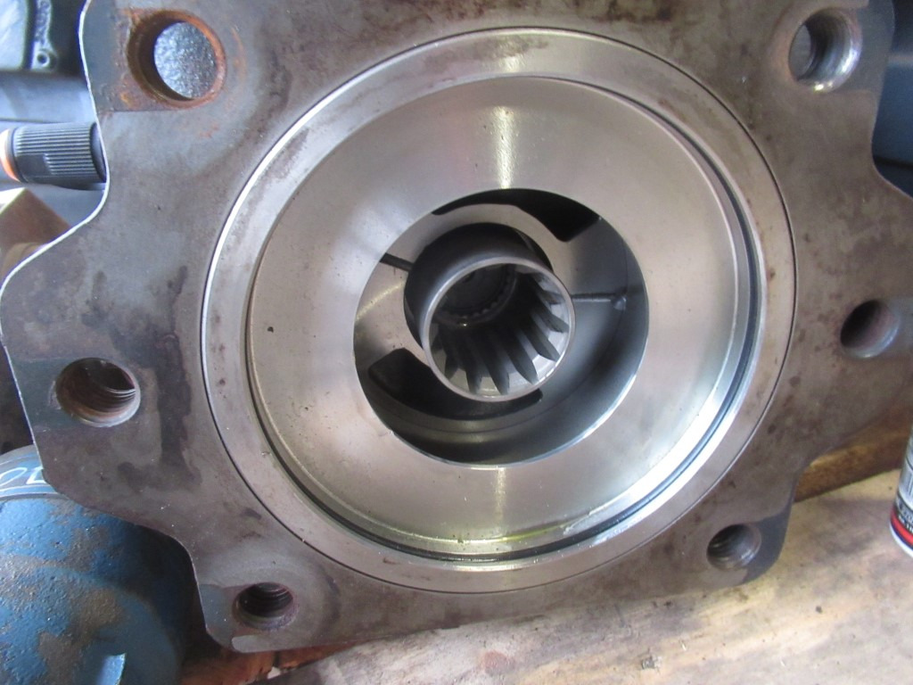 Bomag A4VG180EP1D1/32R-NZD02K691EP-S - - Hüdrauliline pump - Ehitusmasinad: pilt 2 Bomag A4VG180EP1D1/32R-NZD02K691EP-S - - Hüdrauliline pump - Ehitusmasinad: pilt 2
