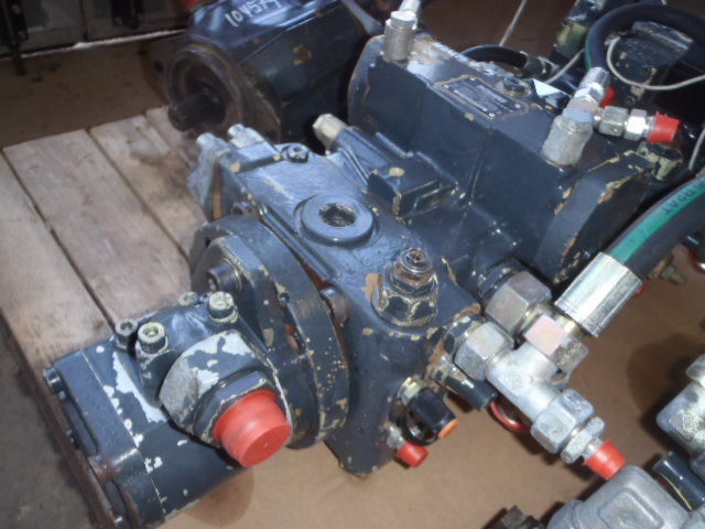 Bomag A4VG71DGDT1/32L-NSF10K021E-S - - Hüdrauliline pump - Ehitusmasinad: pilt 2 Bomag A4VG71DGDT1/32L-NSF10K021E-S - - Hüdrauliline pump - Ehitusmasinad: pilt 2