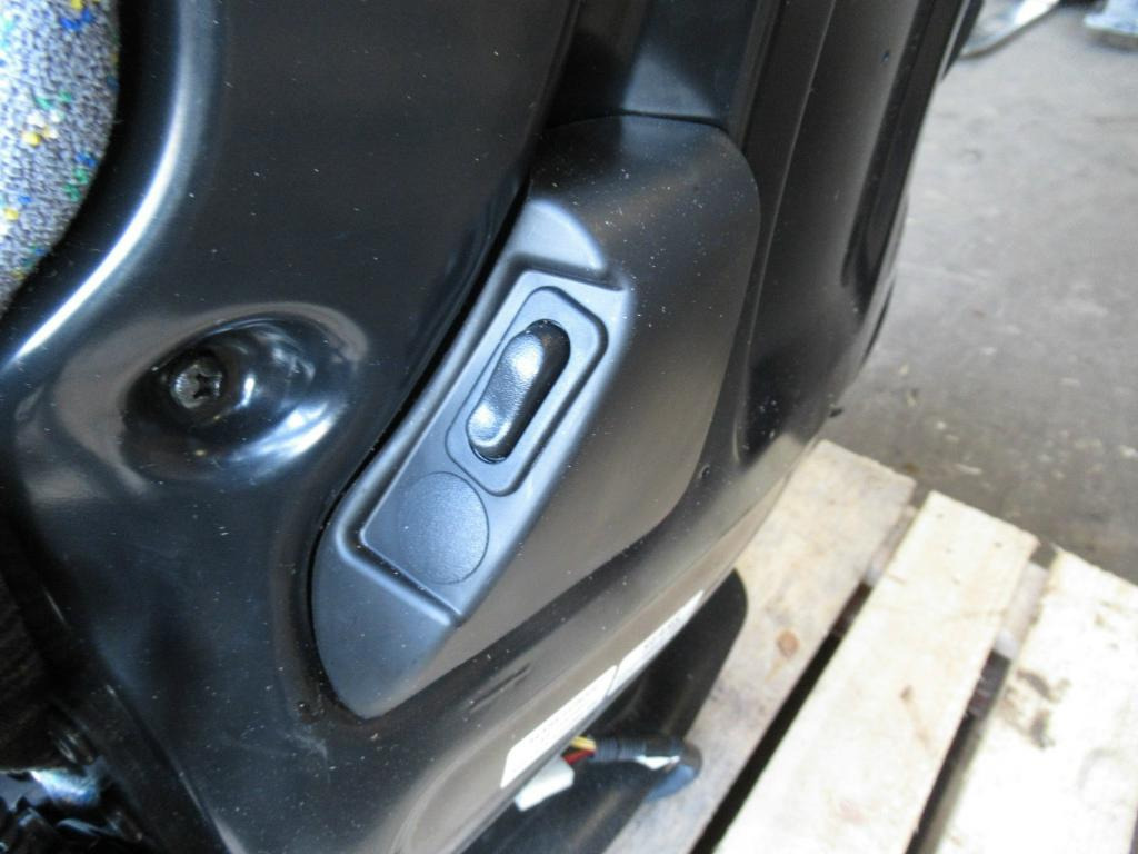 CNH 737328993 - - Iste - Ehitusmasinad: pilt 2 CNH 737328993 - - Iste - Ehitusmasinad: pilt 2