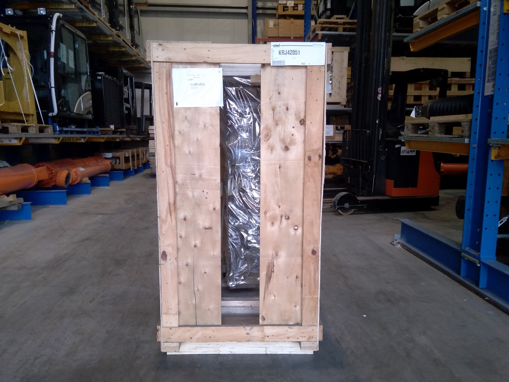 Case KRJ42051 - Hüdrauliline paak - Ehitusmasinad: pilt 2 Case KRJ42051 - Hüdrauliline paak - Ehitusmasinad: pilt 2