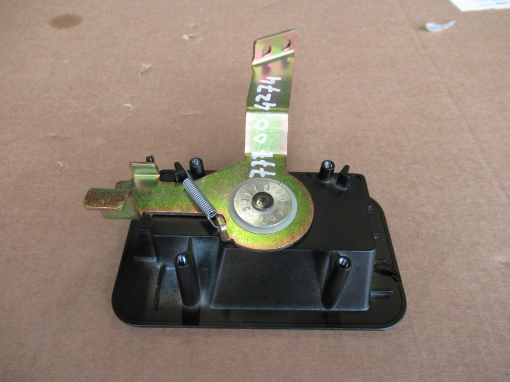 Caterpillar 1111354 - - Uks ja varuosad - Ehitusmasinad: pilt 3 Caterpillar 1111354 - - Uks ja varuosad - Ehitusmasinad: pilt 3