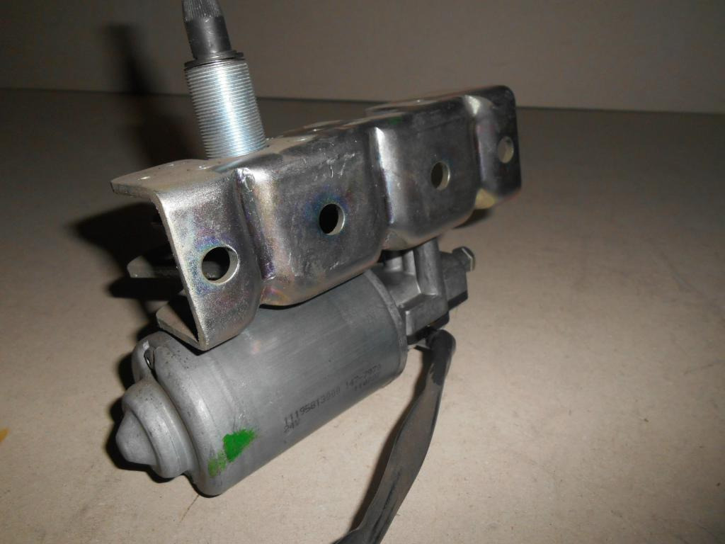 Caterpillar 1477970 - - Klaasipuhasti - Ehitusmasinad: pilt 5 Caterpillar 1477970 - - Klaasipuhasti - Ehitusmasinad: pilt 5
