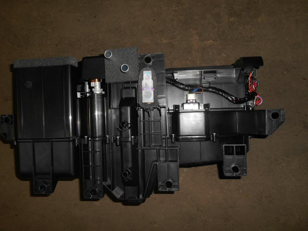 Caterpillar 2299081 - 3168917 - Kliimaseadme osa - Ehitusmasinad: pilt 3 Caterpillar 2299081 - 3168917 - Kliimaseadme osa - Ehitusmasinad: pilt 3