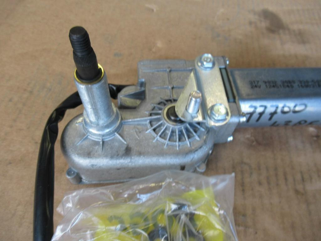 Caterpillar 3305013 - Klaasipuhasti - Ehitusmasinad: pilt 3 Caterpillar 3305013 - Klaasipuhasti - Ehitusmasinad: pilt 3