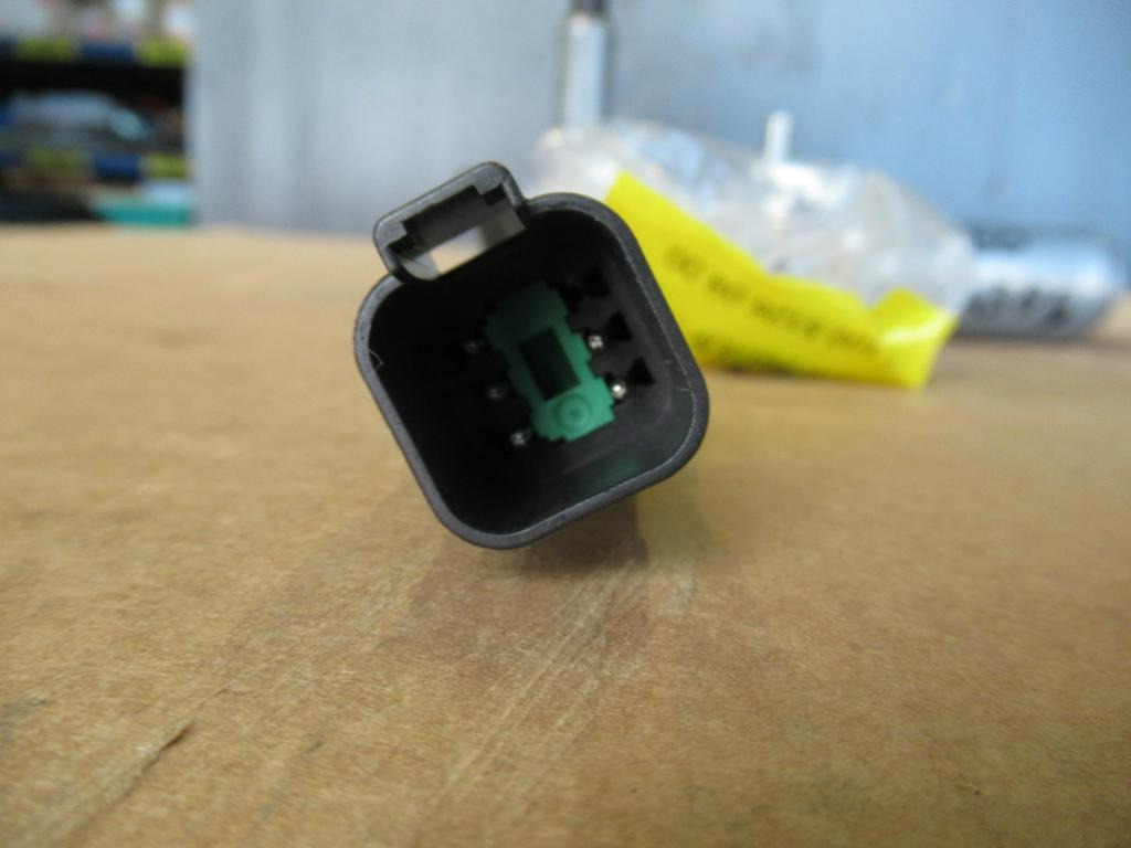 Caterpillar 3305013 - Klaasipuhasti - Ehitusmasinad: pilt 4 Caterpillar 3305013 - Klaasipuhasti - Ehitusmasinad: pilt 4