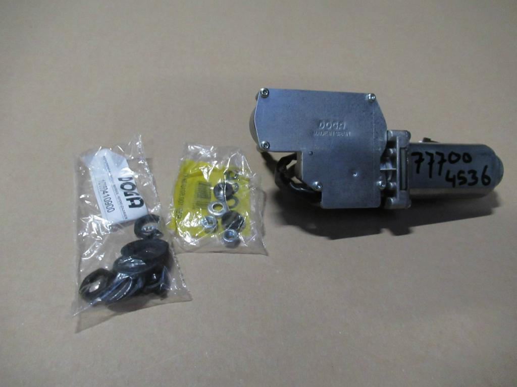 Caterpillar 3305030 - - Klaasipuhasti - Ehitusmasinad: pilt 1 Caterpillar 3305030 - - Klaasipuhasti - Ehitusmasinad: pilt 1