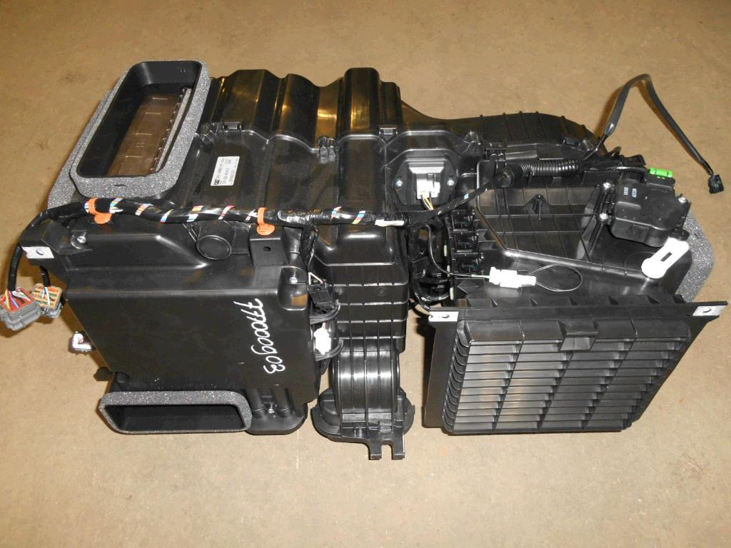 Caterpillar 3639493 - 3168972 - Kliimaseadme osa - Ehitusmasinad: pilt 1 Caterpillar 3639493 - 3168972 - Kliimaseadme osa - Ehitusmasinad: pilt 1