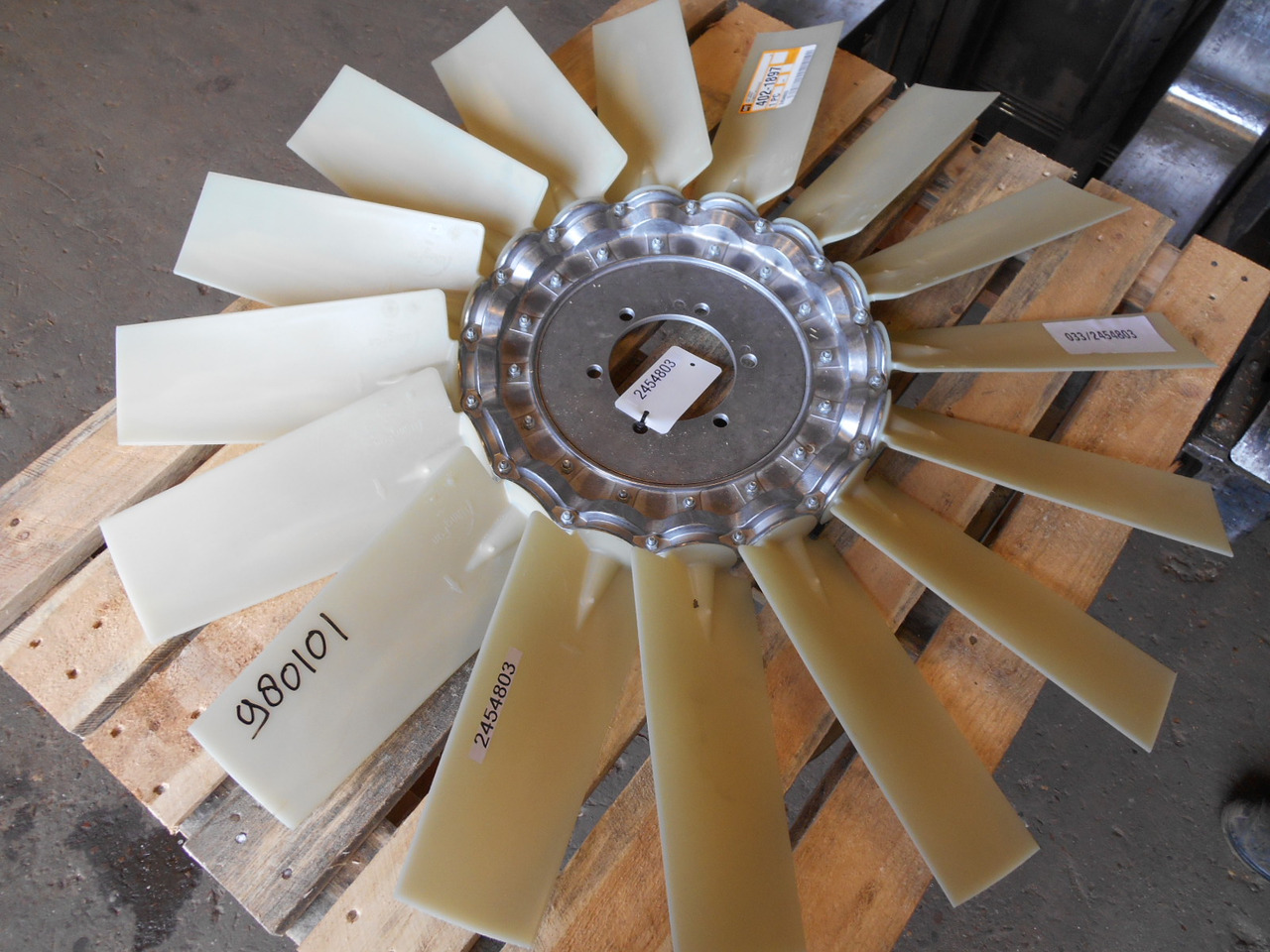 Caterpillar 4021897 - - Puhur - Ehitusmasinad: pilt 1 Caterpillar 4021897 - - Puhur - Ehitusmasinad: pilt 1