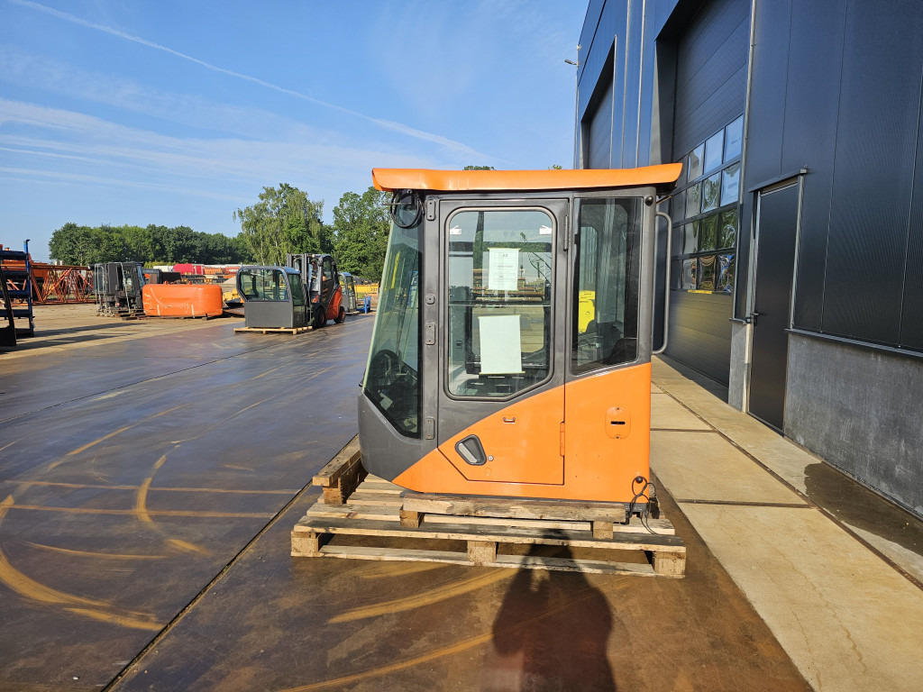 Uus Kabiin - Ehitusmasinad Doosan 220101-00229T - 220101-00229X: pilt 9