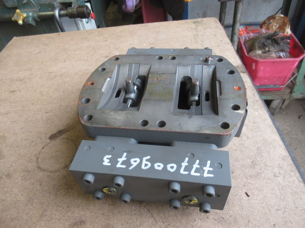 Hitachi 4217020 - - Õlipump - Ehitusmasinad: pilt 3 Hitachi 4217020 - - Õlipump - Ehitusmasinad: pilt 3