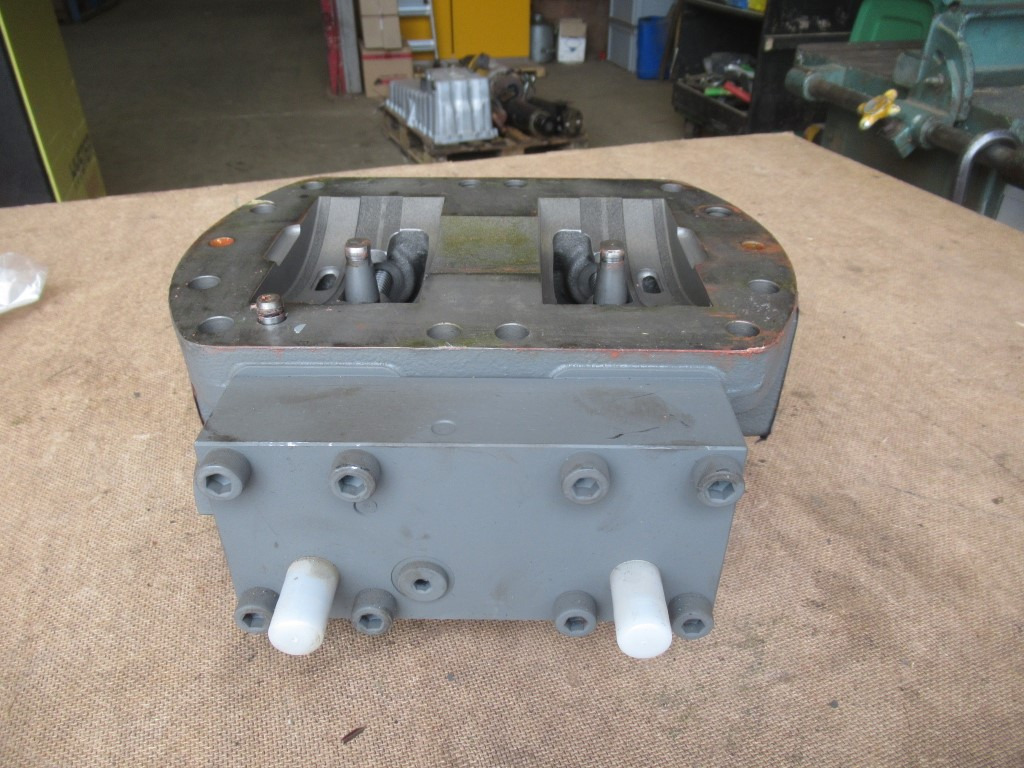 Hitachi 4217020 - - Õlipump - Ehitusmasinad: pilt 4 Hitachi 4217020 - - Õlipump - Ehitusmasinad: pilt 4